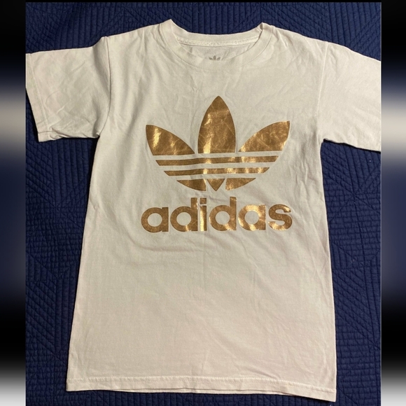 adidas Tops - COPY - Adidas short sleeve shirt
